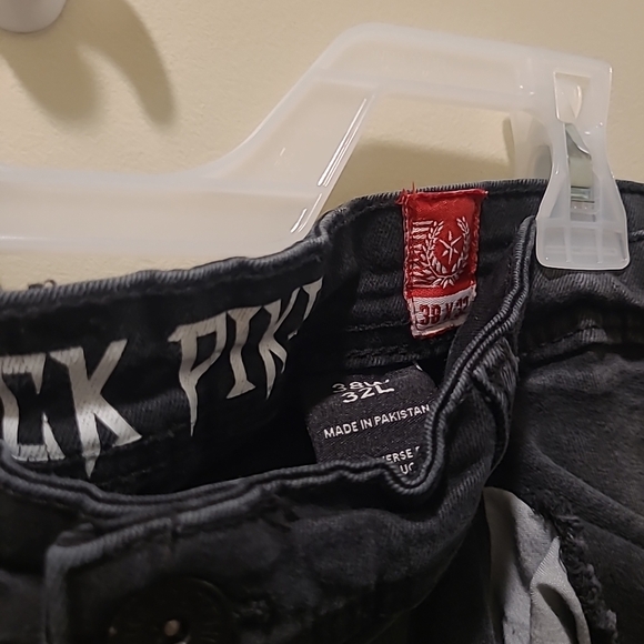 Black Pike Men's Jeans 38x32  Colorful Graphic Print Hemmed - Picture 3 of 12